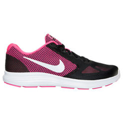 Nike Revolution 3 - Ανακαλύψτε τα Nike Revolution 3, τα ιδανικά παπούτσια τρεξίματος που